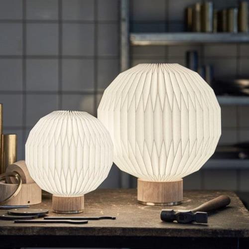 LE KLINT 375 bordlampe, papirskærm, 38 cm