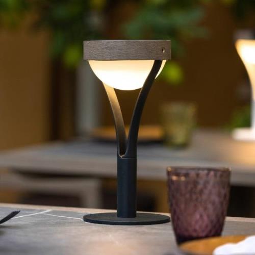 Tyble LED solcellebordlampe, sort/teak, 2.700 K, 200 lm