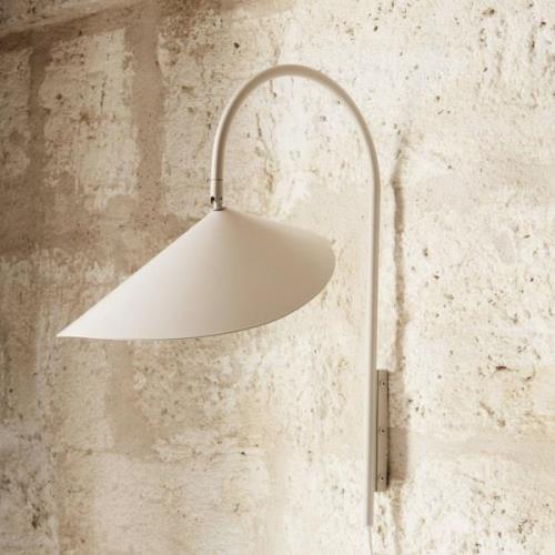 ferm LIVING Arum Swivel væglampe, beige, 47 cm, stik