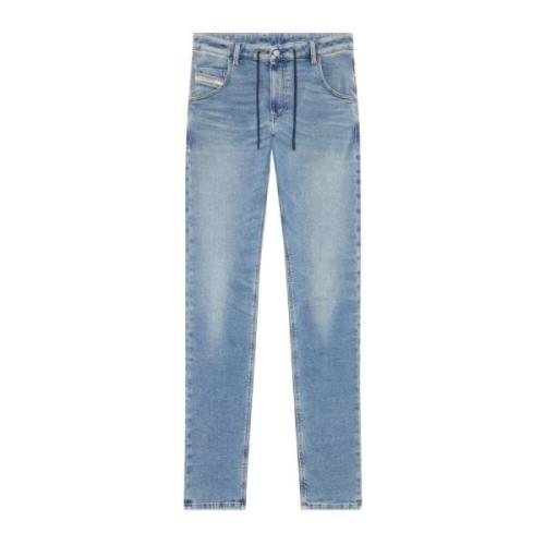 Blå Tapered Jeans