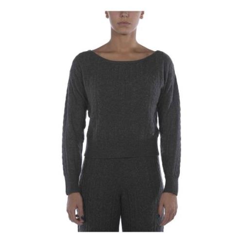 Round-neck Knitwear