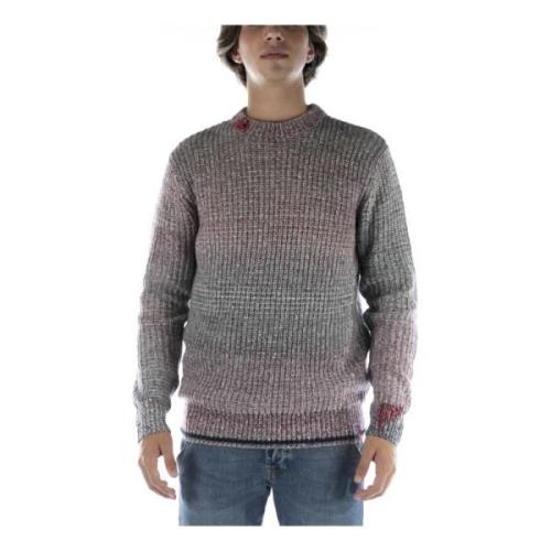 Round-neck Knitwear