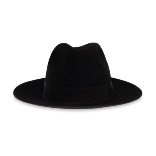 Fedora hat