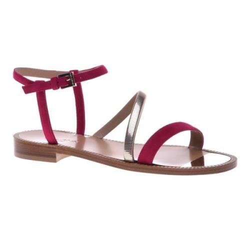 Sandal in fuchsia suede