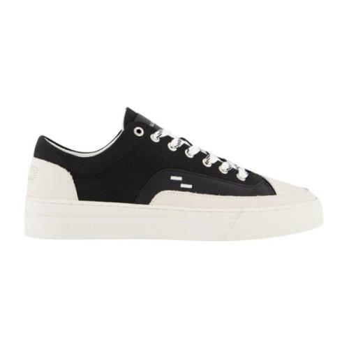 Lav Top Sort Sneaker