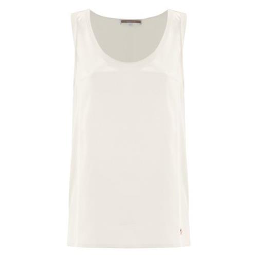 Sleeveless Tops