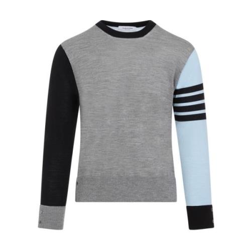 Klassisk Crewneck Pullover i Lyseblå