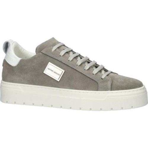 Metal Bold Ruskind Sneakers