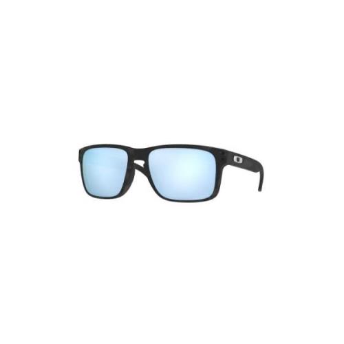 Black Frame Sunglasses