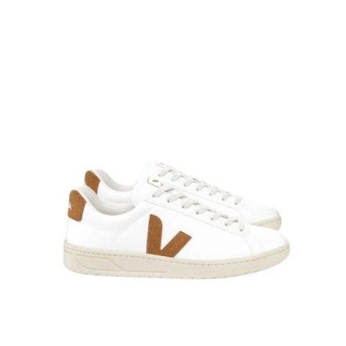 Hvide Kamel Sneakers Sporty Casual Stil