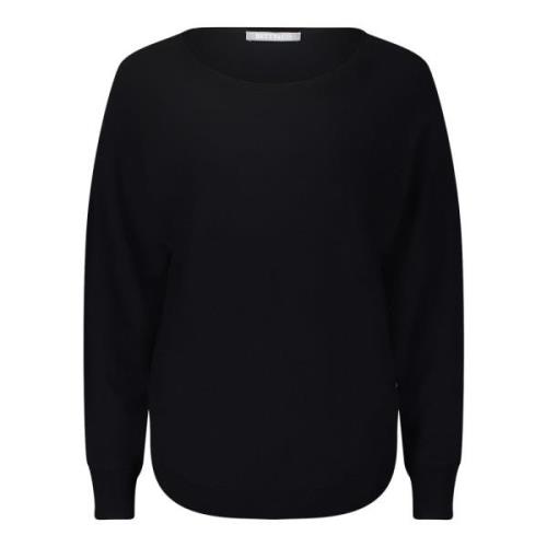 Finstrikket sweater med bådhals