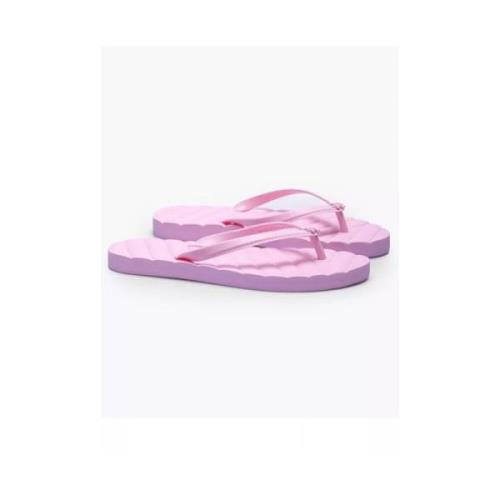 Quiltet Rose Keira Flip Flops