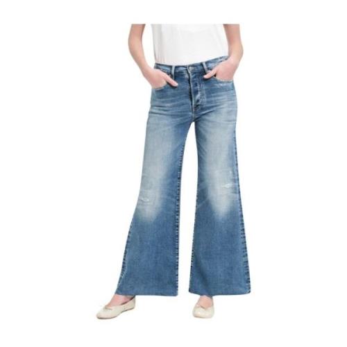 Vintage Mid Rise Flared Jeans