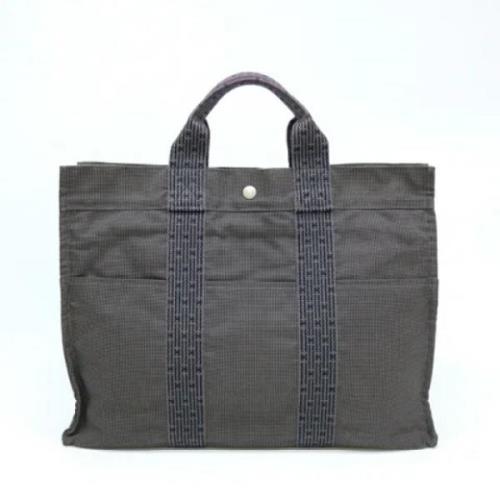 Pre-owned Canvas totes