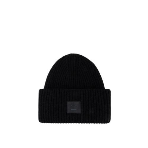 Ensfarvet uld beanie hue