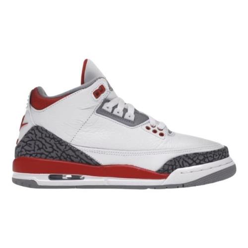 Fire Red Retro 3 Begrænset Udgave