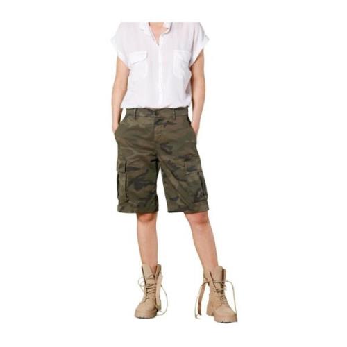 Camouflage Cargo Bermuda Shorts Victoria