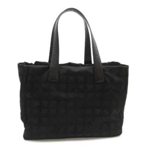 Pre-owned nylon chanel-tasker