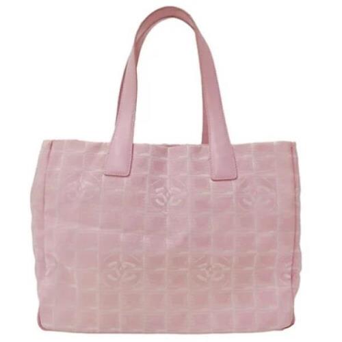 Pre-owned nylon chanel-tasker