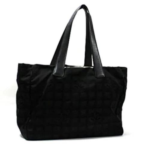 Pre-owned nylon chanel-tasker