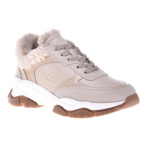 Trainers in beige leather and suede