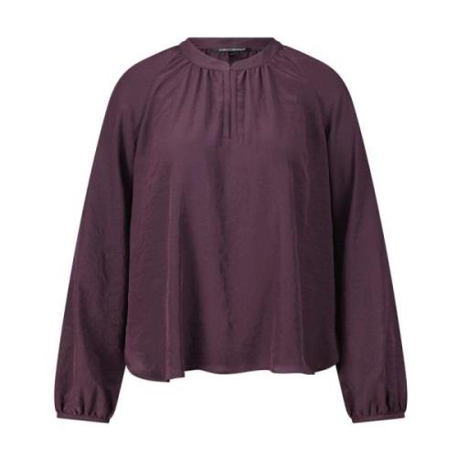 Satinbluse med elegante detaljer