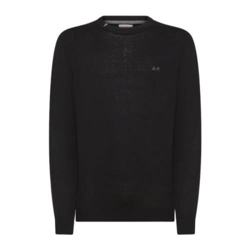 Sort sweater med moderne pasform