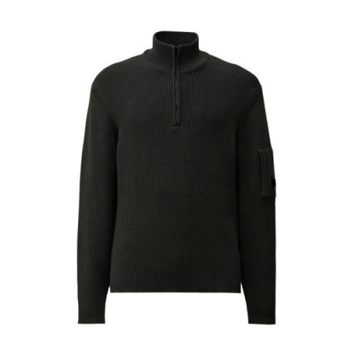 Ribbet højhalset sweater i sort