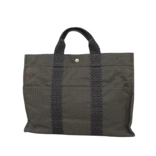 Pre-owned Canvas totes