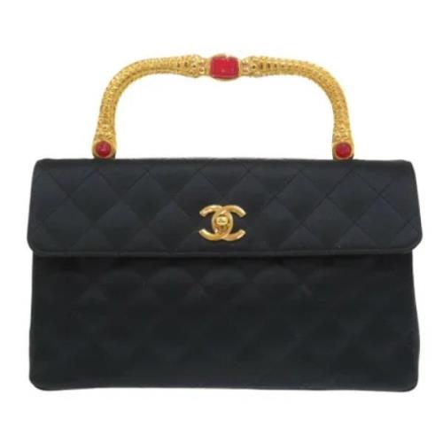 Pre-owned Satin chanel-tasker